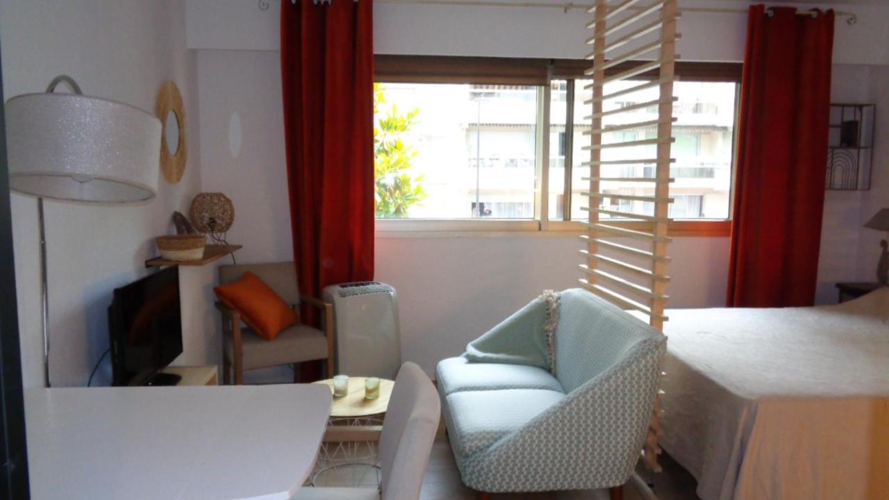 Sun Beach Juan-les-Pins Exteriör bild