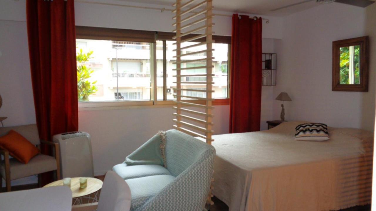 Sun Beach Juan-les-Pins Exteriör bild